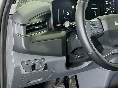 Used 2024 Kia EV9 Light Long Range image 17