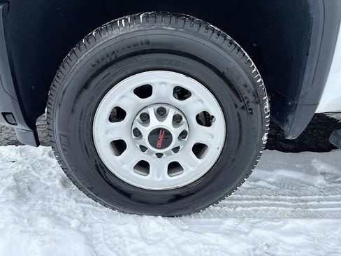 Used 2024 GMC Sierra 2500 Pro image 10