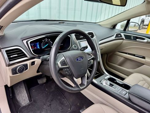 Certified 2019 Ford Fusion SEL image 9