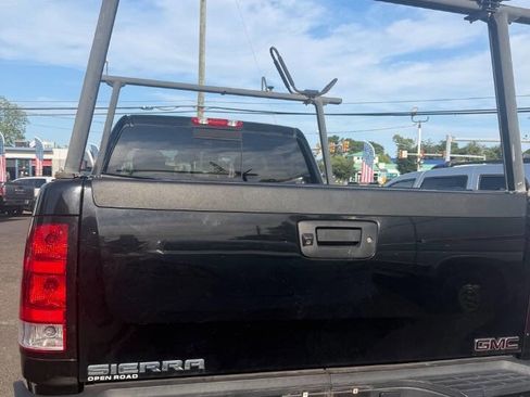 Used 2012 GMC Sierra 2500 Denali w/ Suspension Package, Off-Road AWD/4WD image 2