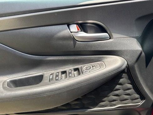 Used 2019 Hyundai Santa Fe SE FWD image 24