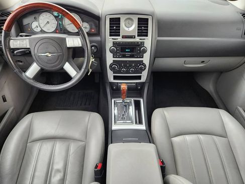 Used 2006 Chrysler 300 C w/ Sound Group II RWD image 27