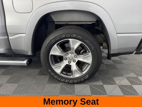 Used 2021 RAM 1500 Laramie AWD/4WD image 15