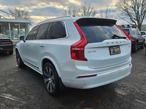 Used 2025 Volvo XC90 T8 Ultra w/ Lounge Package image 5