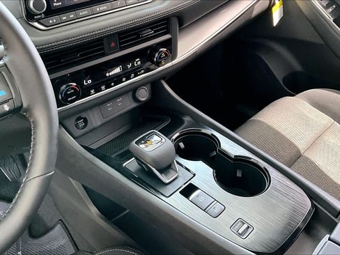 New 2026 Nissan Rogue SV FWD image 7