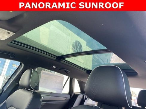 New 2026 Volkswagen Atlas Cross Sport SEL Premium R-Line image 5