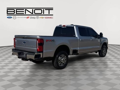 Used 2023 Ford F250 Lariat w/ Lariat Ultimate Package AWD/4WD image 5