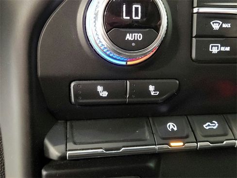 Used 2020 GMC Sierra 1500 SLT image 28