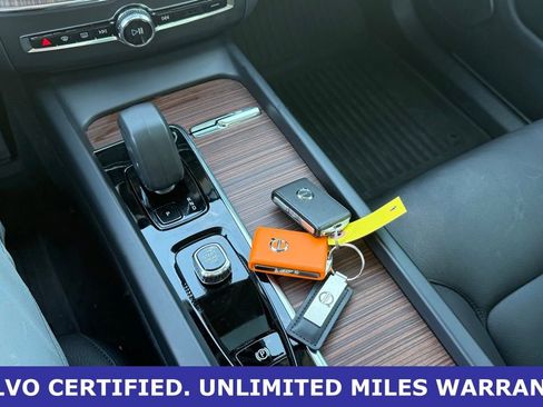 Certified 2024 Volvo XC60 B5 Plus w/ Climate Package AWD/4WD image 26