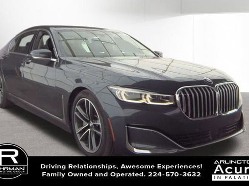 Used 2020 BMW 750i xDrive w/ Executive Package image 2