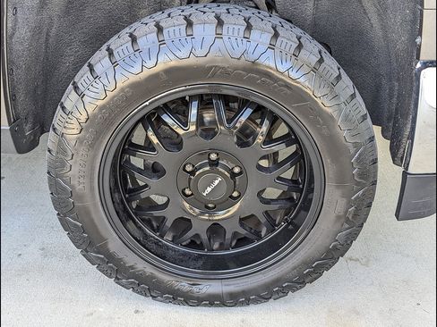 Used 2015 Chevrolet Silverado 1500 LT w/ LT Convenience Package AWD/4WD image 17