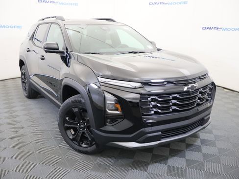 New 2026 Chevrolet Equinox LT w/ Convenience Package II AWD/4WD image 2