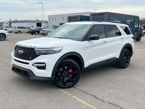 Used 2024 Ford Explorer ST w/ Equipment Group 401A image 1