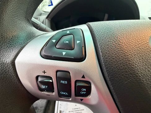 Used 2015 Ford Explorer FWD image 17