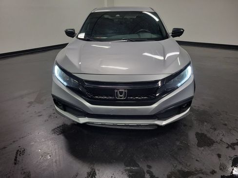 Used 2019 Honda Civic Sport image 2