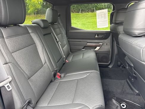 Used 2025 Toyota Tundra Limited AWD/4WD image 14