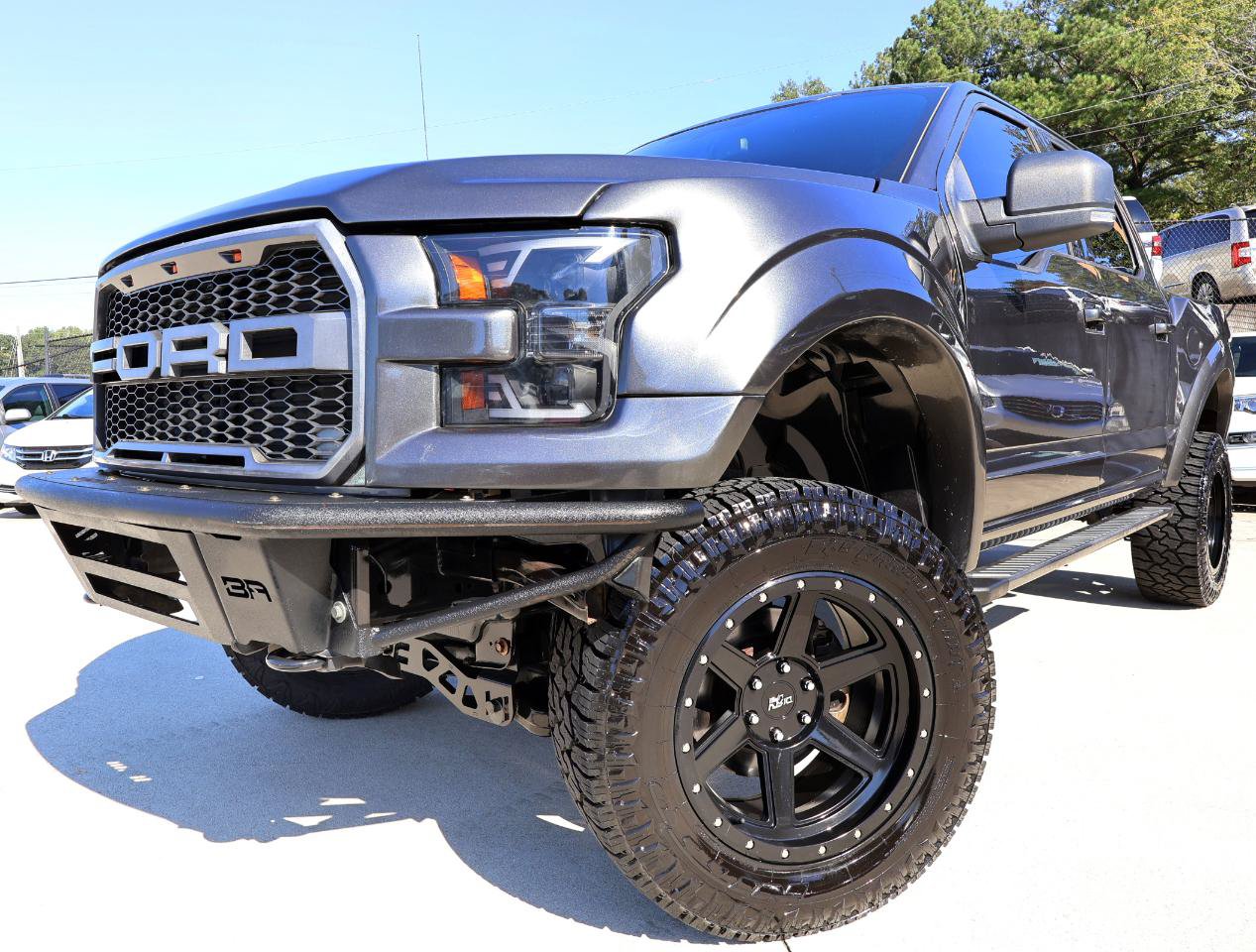 Used 2017 Ford F150 XLT w/ Equipment Group 302A Luxury AWD/4WD image 2