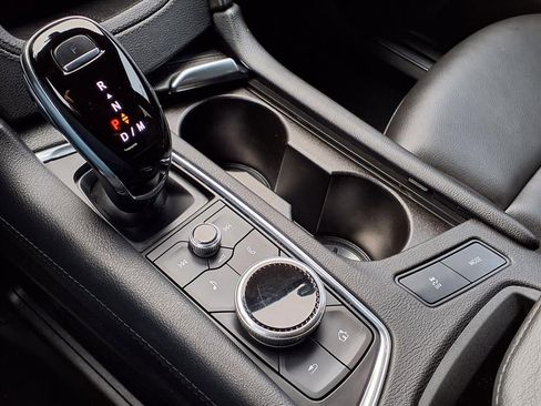 Certified 2022 Cadillac XT5 Luxury image 24