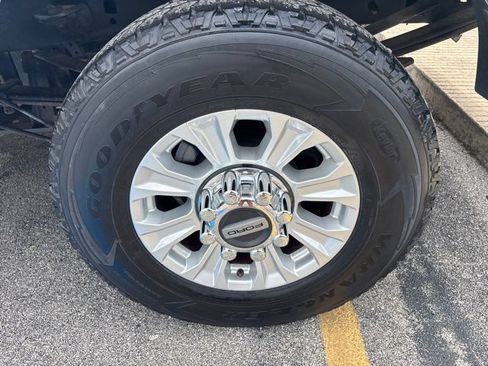 Used 2020 Ford F350 XL w/ Power Equipment Group AWD/4WD image 9