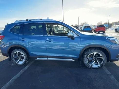 Used 2023 Subaru Forester Touring image 9