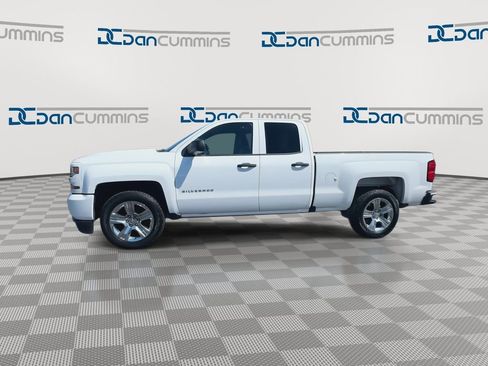 Used 2017 Chevrolet Silverado 1500 Custom w/ Custom Convenience Package RWD image 5