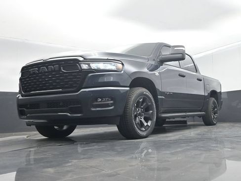 New 2026 RAM 1500 Express AWD/4WD image 41