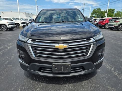 Used 2023 Chevrolet Traverse LT AWD/4WD image 2