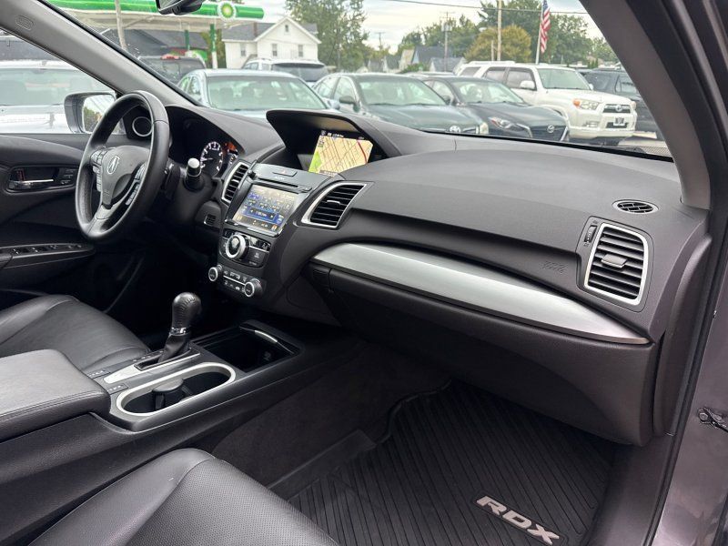 Used 2017 Acura RDX w/ Technology Package AWD/4WD image 16
