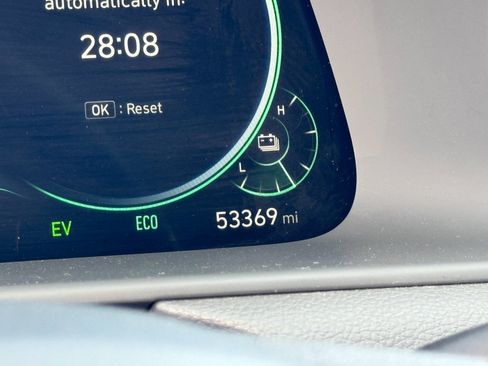 Used 2023 Hyundai Sonata Limited w/ Cargo Package image 27