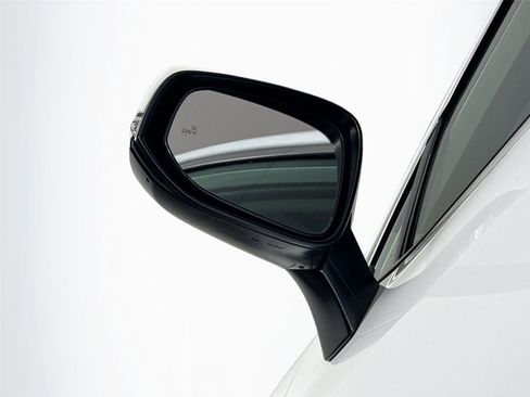 Certified 2025 Toyota RAV4 XLE image 5