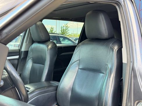 Used 2015 Toyota Highlander XLE FWD image 14