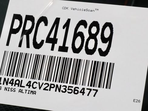 Used 2023 Nissan Altima 2.0 SR FWD image 39