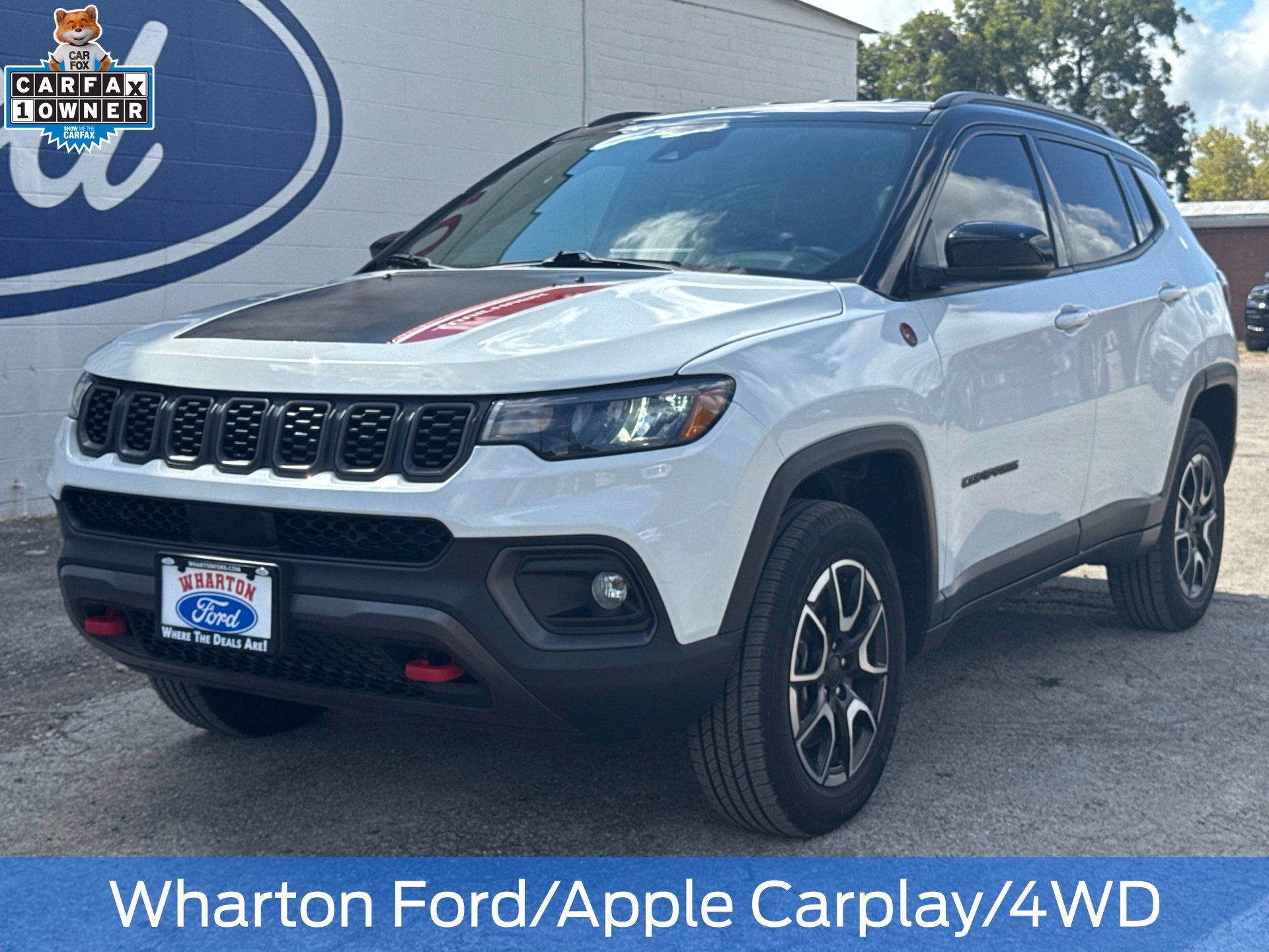 Used 2024 Jeep Compass Trailhawk AWD/4WD image 1
