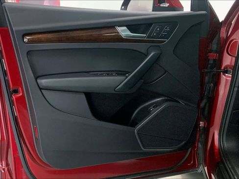 Certified 2020 Audi Q5 2.0T Premium AWD/4WD image 24