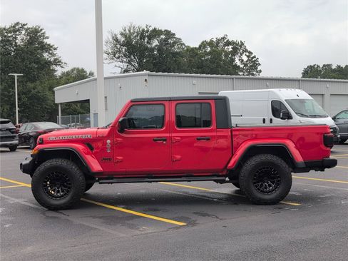 Used 2020 Jeep Gladiator Sport w/ Quick Order Package 24S AWD/4WD image 2
