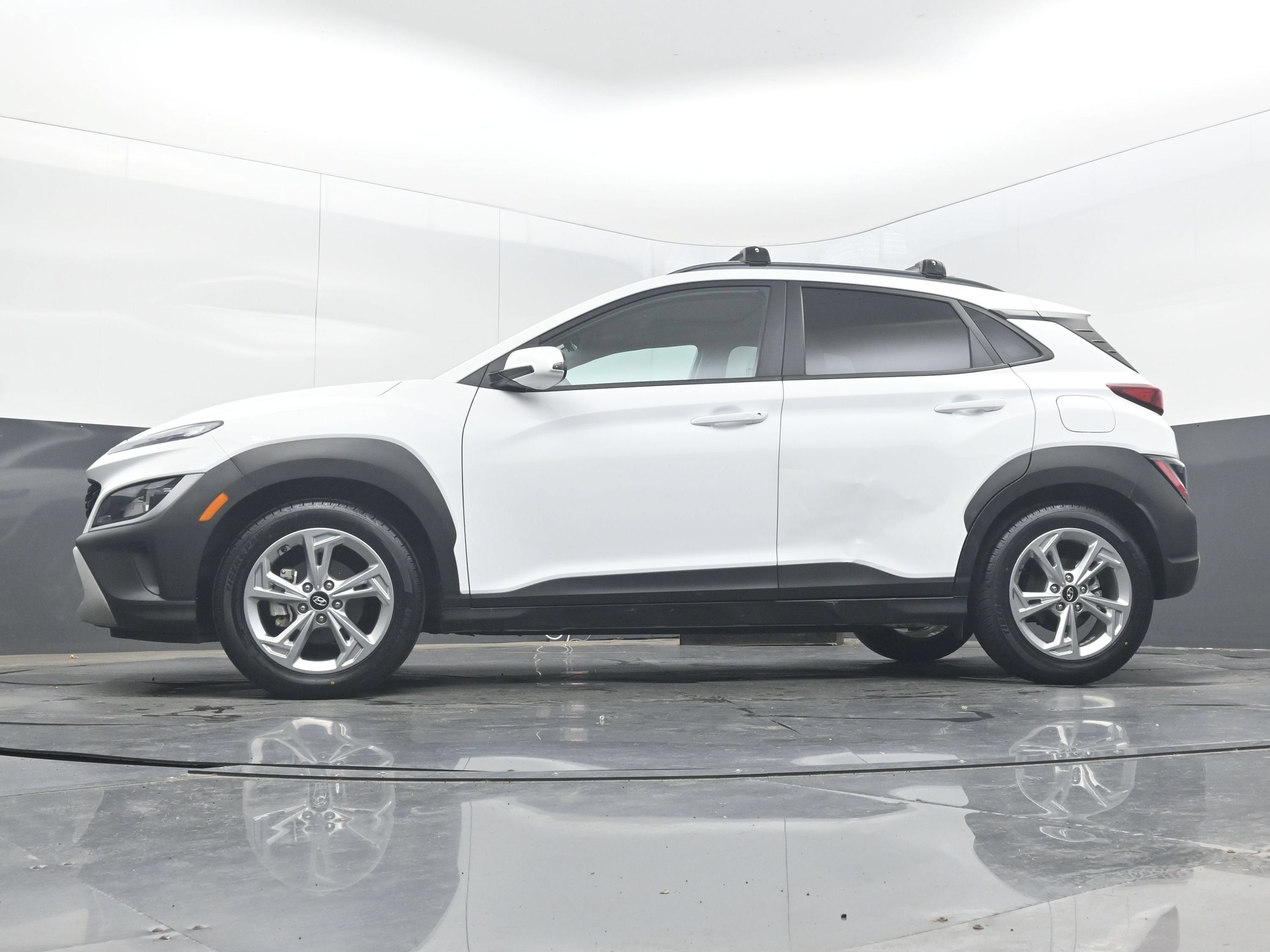 Used 2022 Hyundai Kona SEL w/ Convenience Package FWD image 26