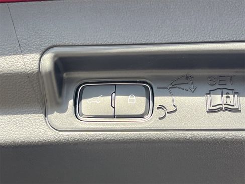 New 2026 Ford Explorer Platinum image 25