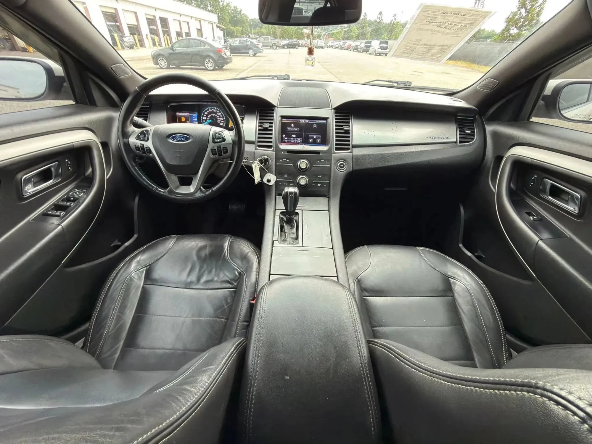 Used 2014 Ford Taurus SEL w/ Equipment Group 201A AWD/4WD image 3