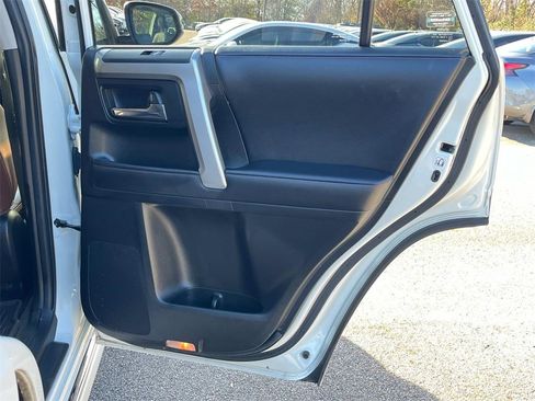 Used 2021 Toyota 4Runner Limited image 25