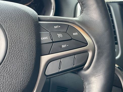 Used 2018 Jeep Grand Cherokee Altitude image 22