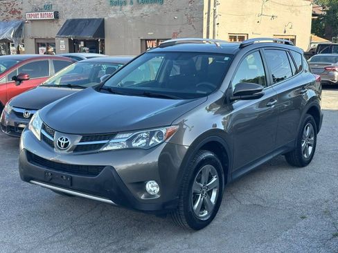 Used 2015 Toyota RAV4 XLE AWD/4WD image 3