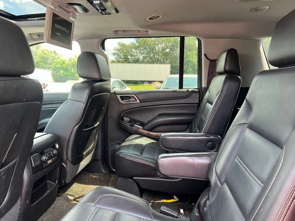 Used 2016 GMC Yukon XL Denali w/ Open Road Package RWD image 8