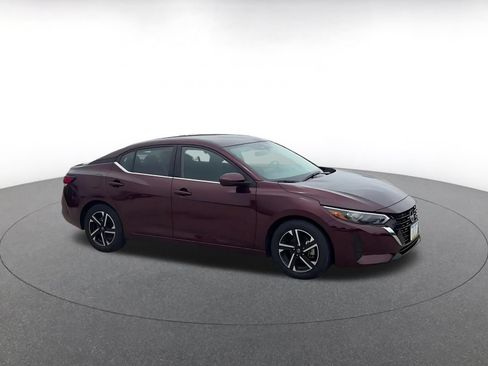 Used 2025 Nissan Sentra SV FWD image 2