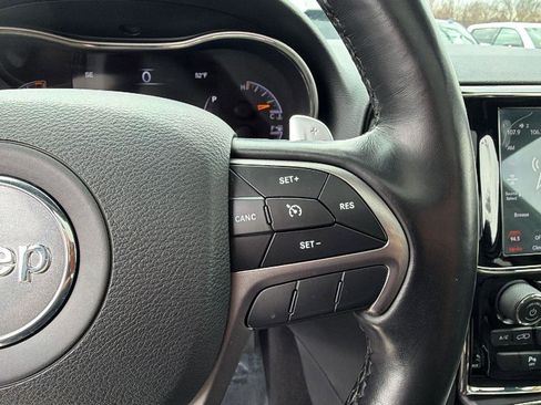 Used 2020 Jeep Grand Cherokee Limited X image 30