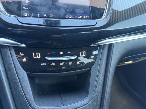 Certified 2023 Cadillac XT6 Premium Luxury w/ Platinum Package image 17