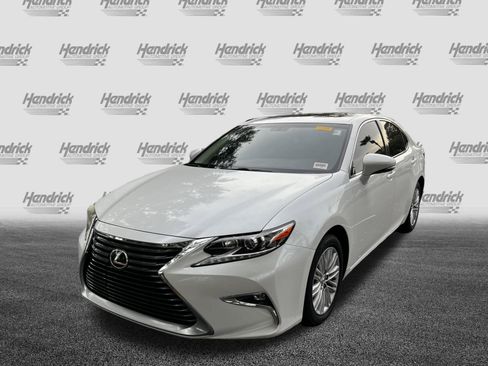 Used 2016 Lexus ES 350 w/ Accessory Package FWD image 5