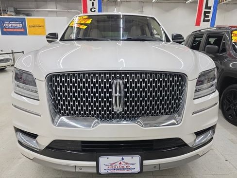 Used 2018 Lincoln Navigator Reserve w/ Technology Package image 2