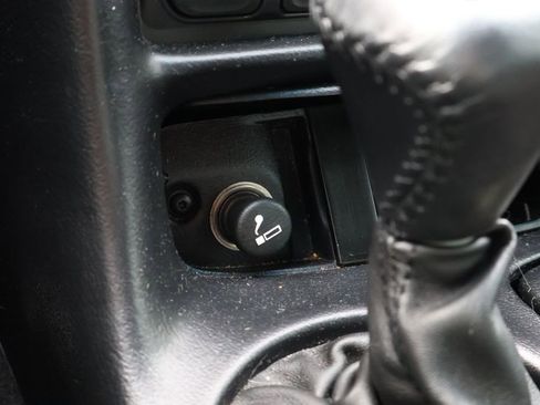 Used 2002 Chevrolet Corvette Coupe w/ Preferred Equipment Group2 image 23