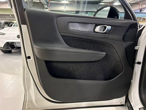 Certified 2023 Volvo C40 P8 Recharge Plus w/ Climate Package image 9