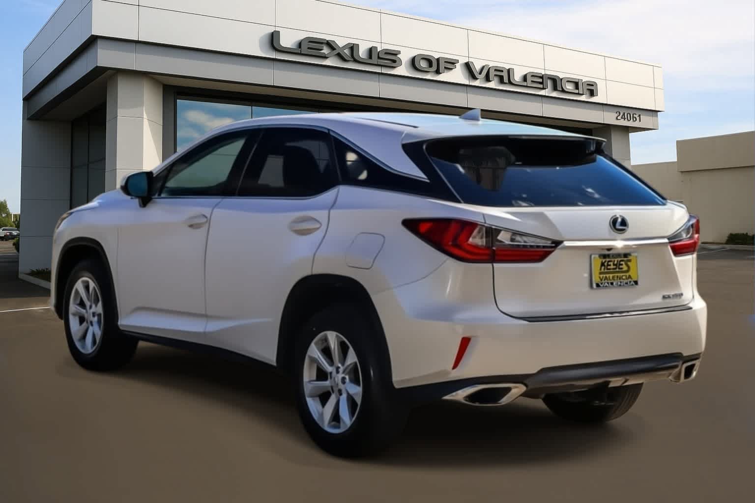 Used 2017 Lexus RX 350 FWD w/ Accessory Package image 2